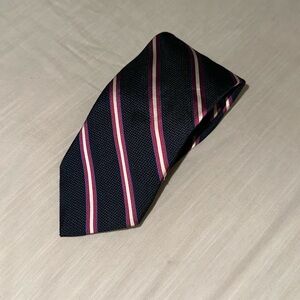 Brooks Brothers Silk Neck Tie Diagonal Stripes Navy Pink